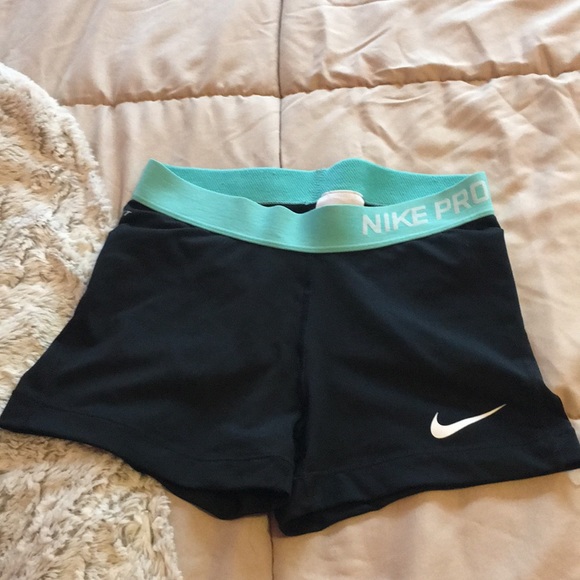 Nike Pants - 🌴Nike pro spandex